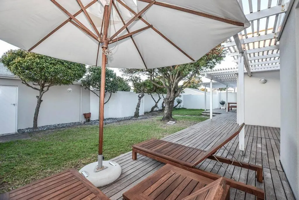 Large Villa, Walk To The Beach Cape Town